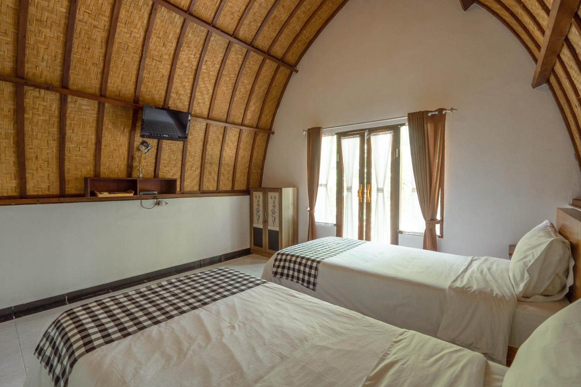 Ratu Cottage By Ourstory Travels Batununggul Ngoại thất bức ảnh