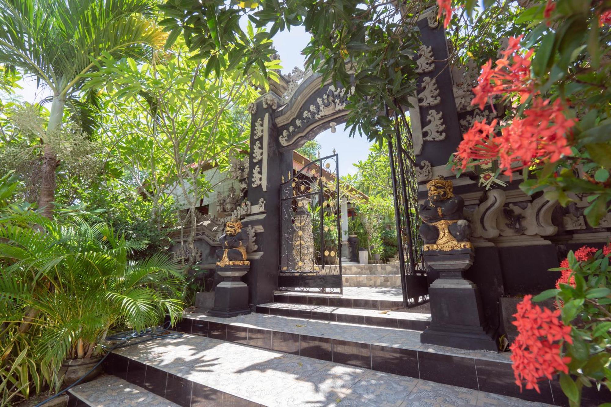 Ratu Cottage By Ourstory Travels Batununggul Ngoại thất bức ảnh